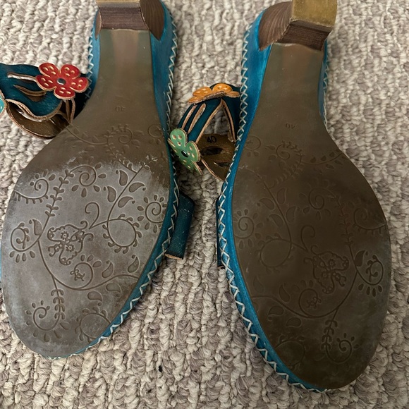 Spring Step Multicolor Floral Sandals - Picture 4 of 9